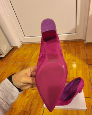 Pantofi cu toc