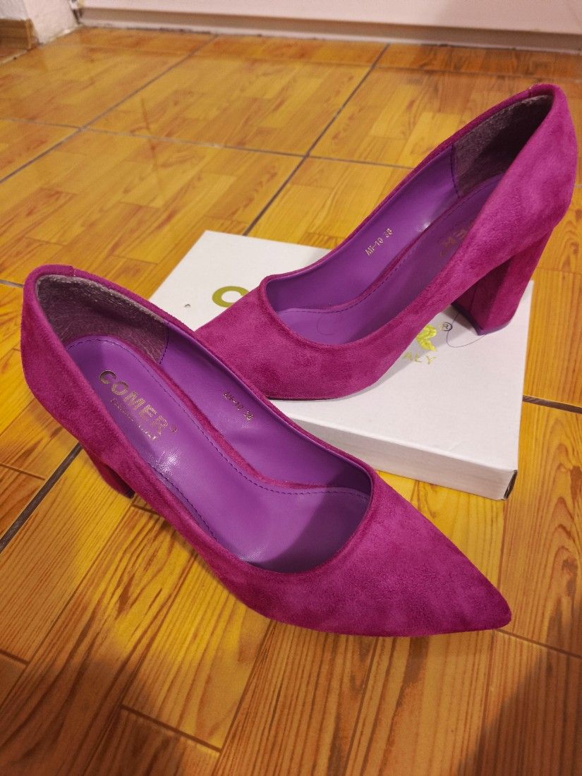 Pantofi cu toc