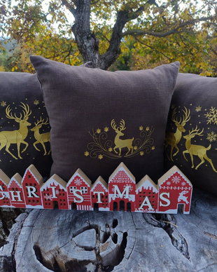 Pernă decorativă premium Cerbul Carpatin  AYA HOME