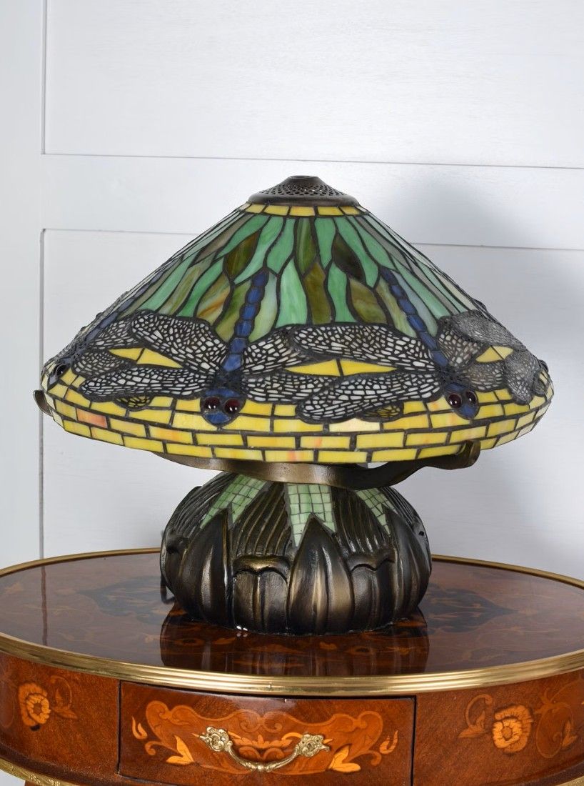 Lampa Tiffany cu libelule verzi