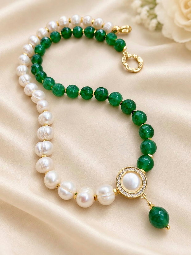Colier perle albe de cultura & onix verde