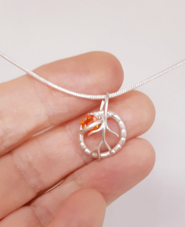 Pandantiv unicat din argint fin, cu design floral si un cristal Cubic Zirconia portocaliu