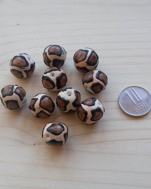 Lot 10 mărgele ceramice rotunde