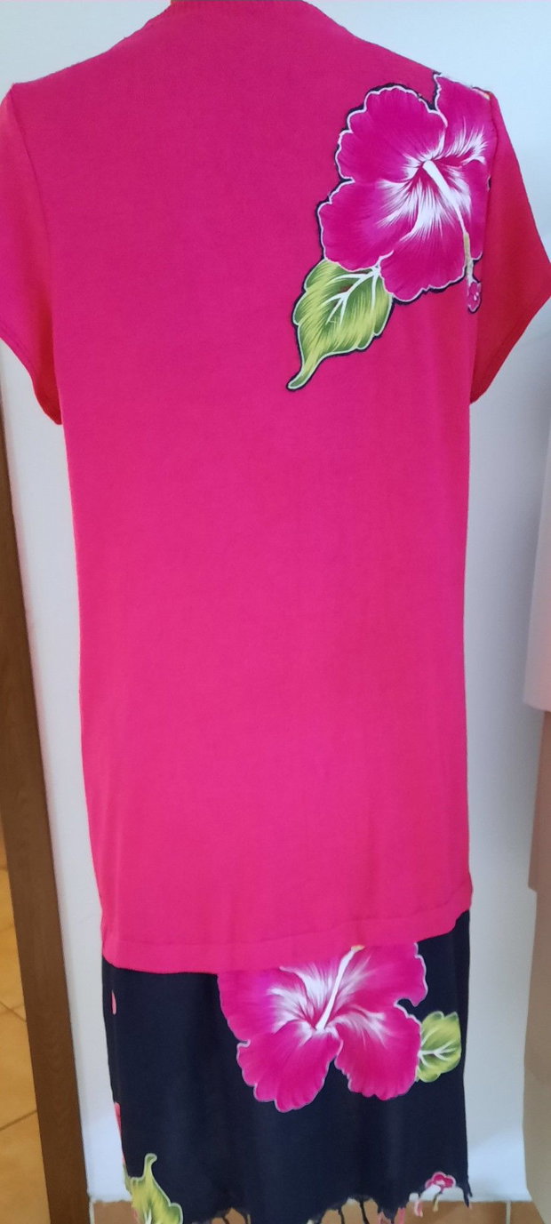 Pulover-rochie cu aplicatii