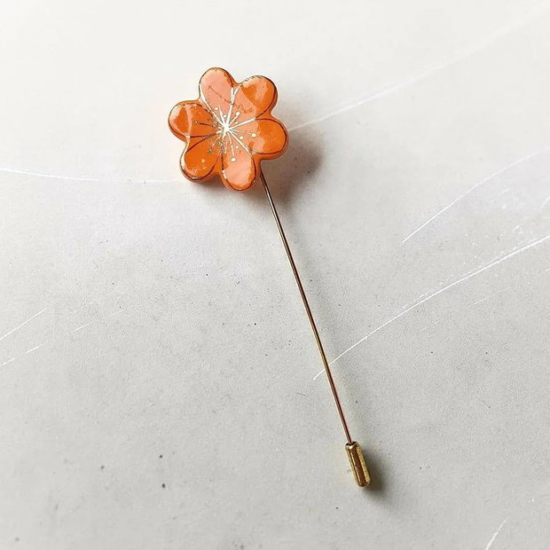 Brosa tip ac floare de cires