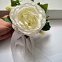 Aranjament floral , oglinzi mașini , Alb - Verde , Trandafiri artificiali real touch , 22 - 20 cm