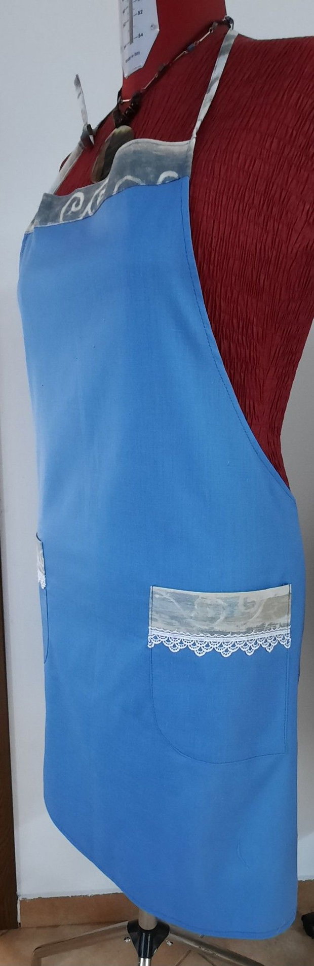 Șorț bleu de bucătărie