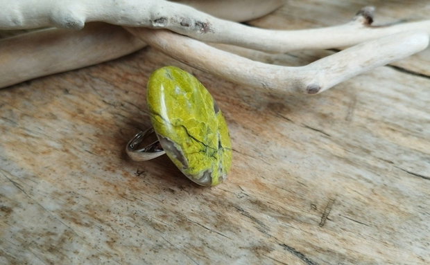 Inel opal verde, reglabil, argint rodiat