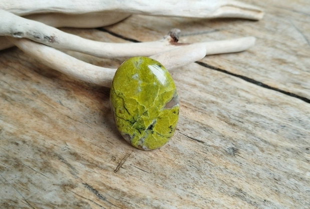 Inel opal verde, reglabil, argint rodiat