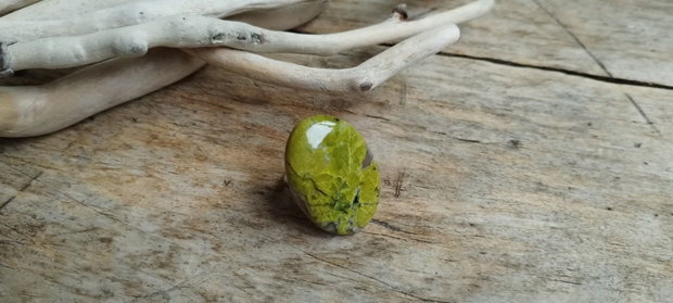 Inel opal verde, reglabil, argint rodiat
