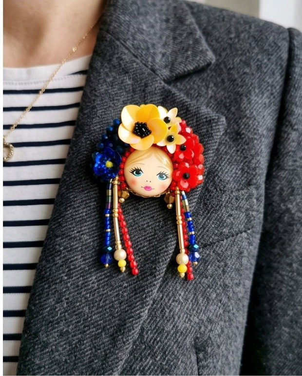 Broșă Româncuță Chip de Poveste