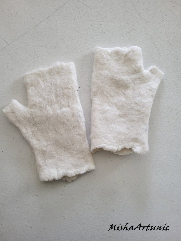 Manusi impaslite, fara degete