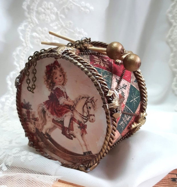 Decoratiune toba pentru bradul de Craciun - Craciunul de altadata