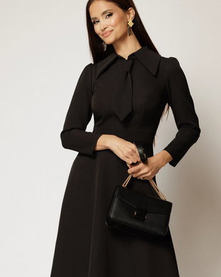 Rochie scurta neagra clos cu guler tip cravata