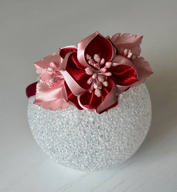 Bentiță handmade cu flori din satin, rosu si piersica