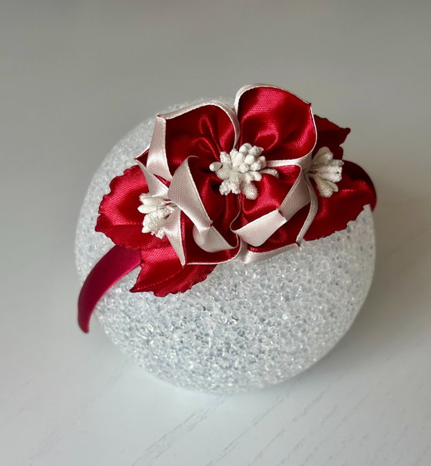 Bentiță handmade cu flori din satin, rosu și alb