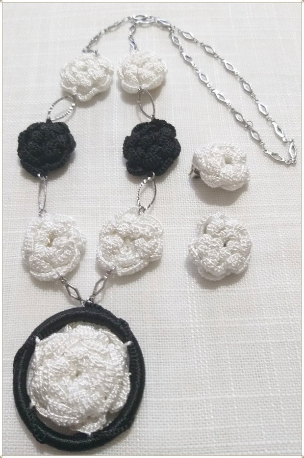 SET CROSETAT CU MATASE ALBA SI NEAGRA