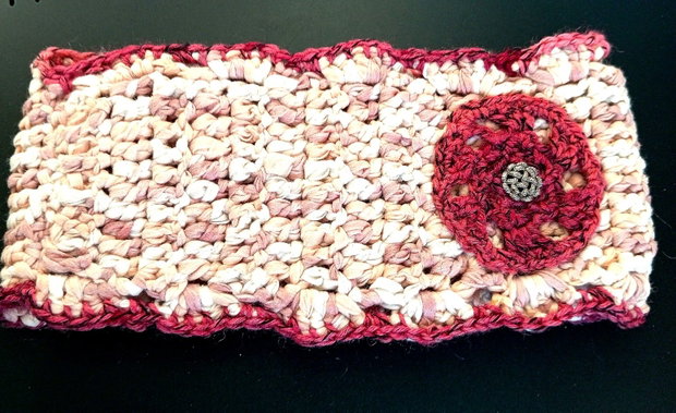 Banda / bandana / bentita de par crosetata bej rose cu floare