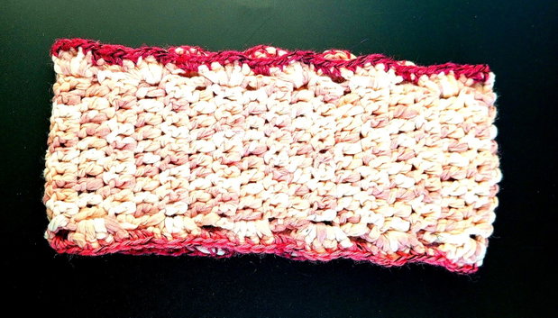 Banda / bandana / bentita de par crosetata bej rose cu floare