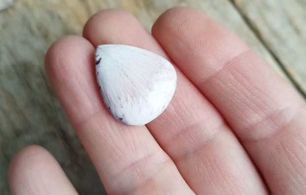 Cabochon scolecit, 24x20x6 mm