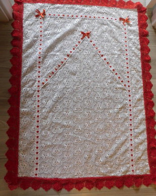 Fata de masa   vintage, material brodat, dantele ,  deosebita
