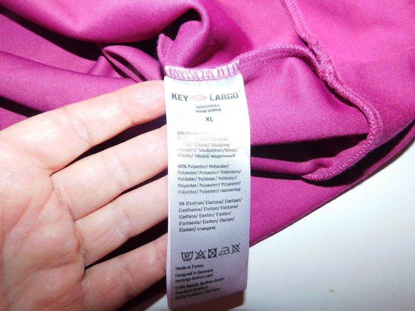 Bluza  noua, etichete atasate , masura XL,   foarte frumoasa, culoare  eleganta