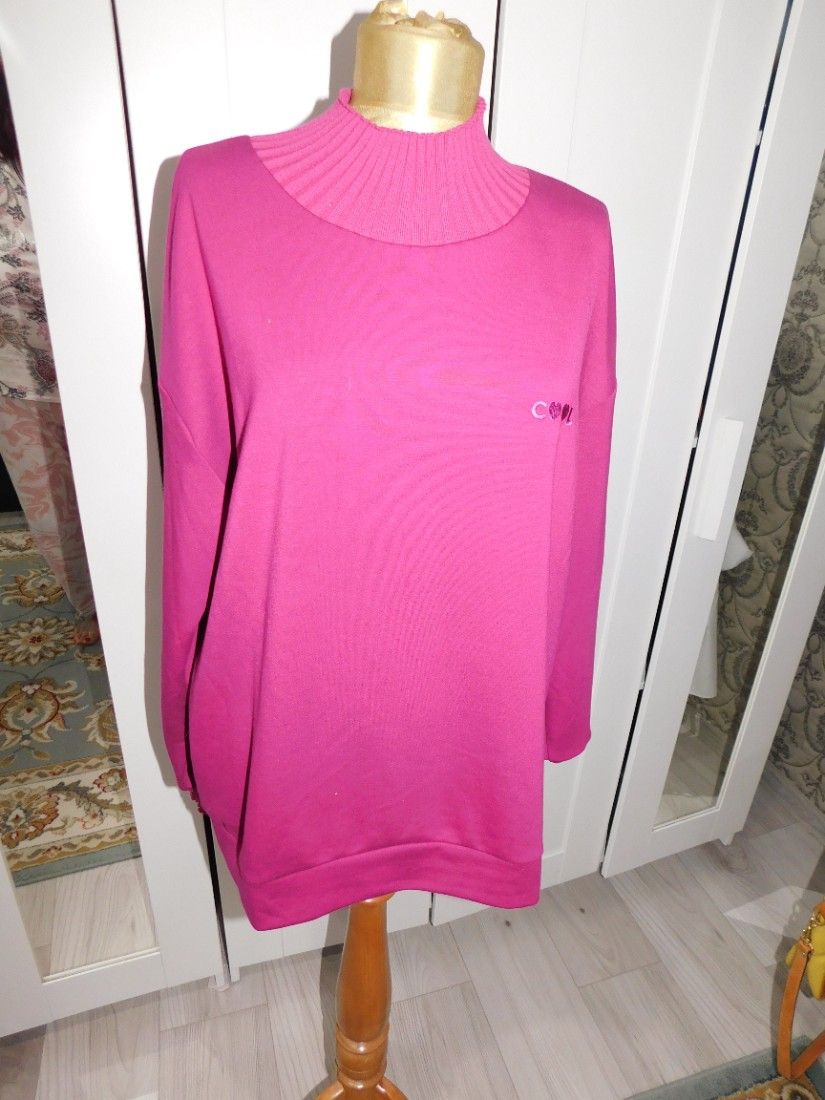 Bluza  noua, etichete atasate , masura XL,   foarte frumoasa, culoare  eleganta