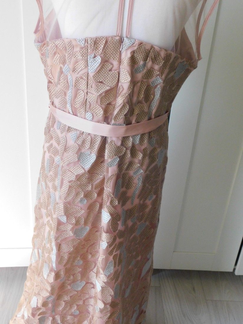 Rochie spectaculoasa, brocart, senzationala in realitate, masura 44 - 46