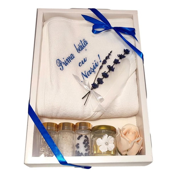 Set prima baita dupa botez pentru baiat, albastru, cu prosop brodat si accesorii, Denikos NK83