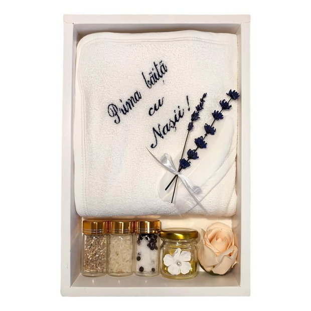 Set prima baita dupa botez pentru baiat, bleumarin, cu prosop brodat si accesorii, Denikos NK85