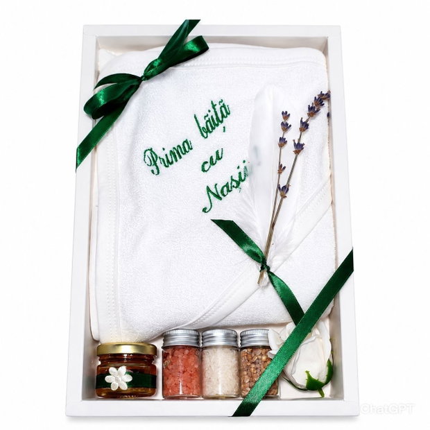 Set prima baita dupa botez pentru baiat sau fetita, verde, cu prosop brodat si accesorii, Denikos NK91