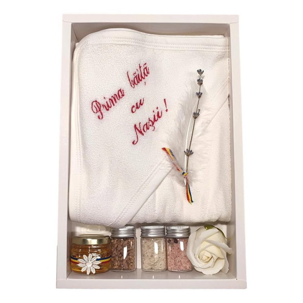 Set prima baita cu nasii dupa botez pentru fetita sau baietel, traditional tricolor, cu prosop brodat si accesorii, Denikos NK94