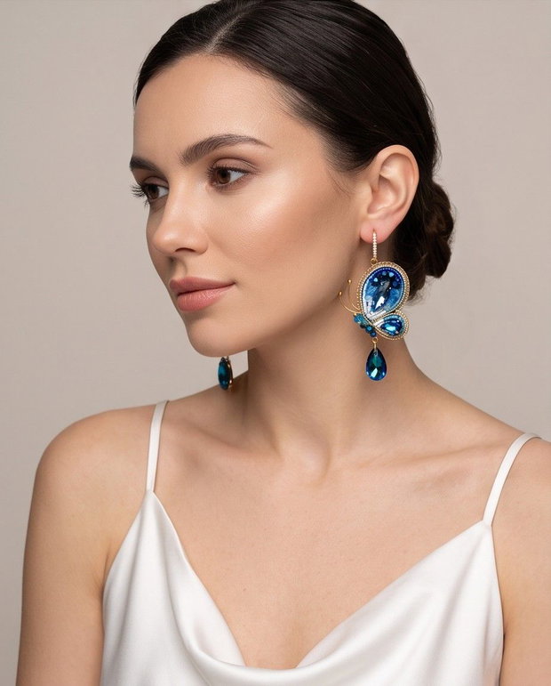 Cercei Blue Butterfly Dreams