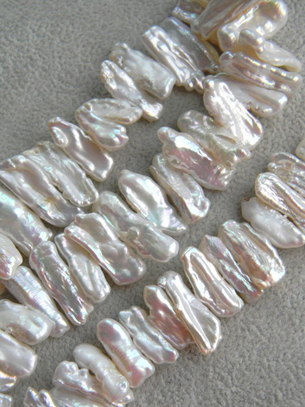 Perle Biwa (CUI)