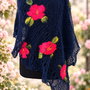 Poncho cu flori impaslite