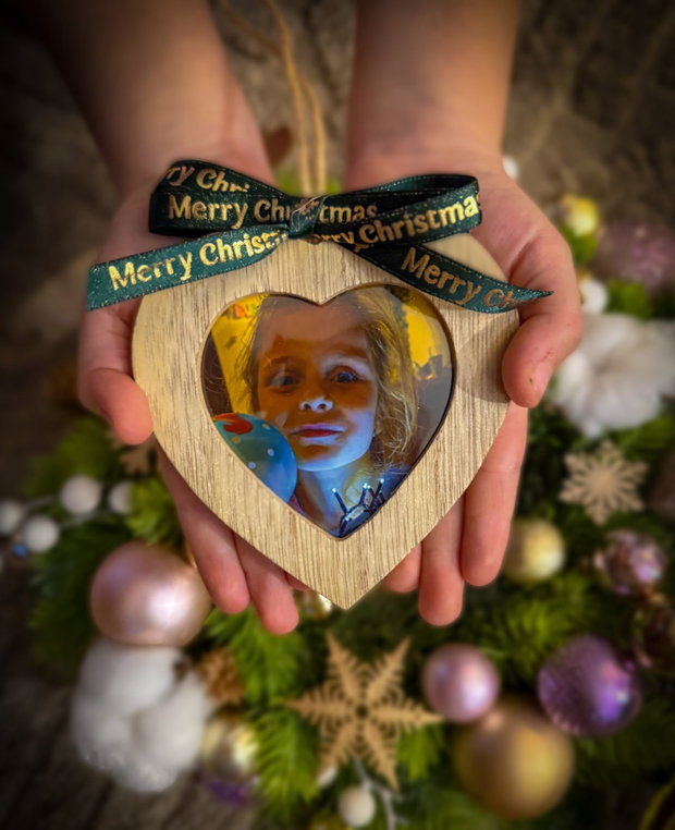 Glob / Ornamente personalizate în formă de inimă cu poză și fundiță festivă Decorațiune de Crăciun
