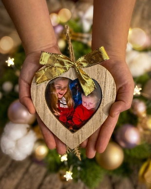 Glob / Ornamente personalizate în formă de inimă cu poză și fundiță festivă  Decorațiune de Crăciun