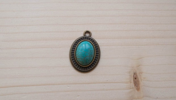 Pandantiv oval cu cabochon turcoaz