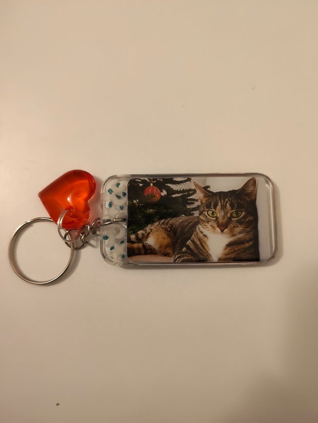 Brelocuri handmade din rășină