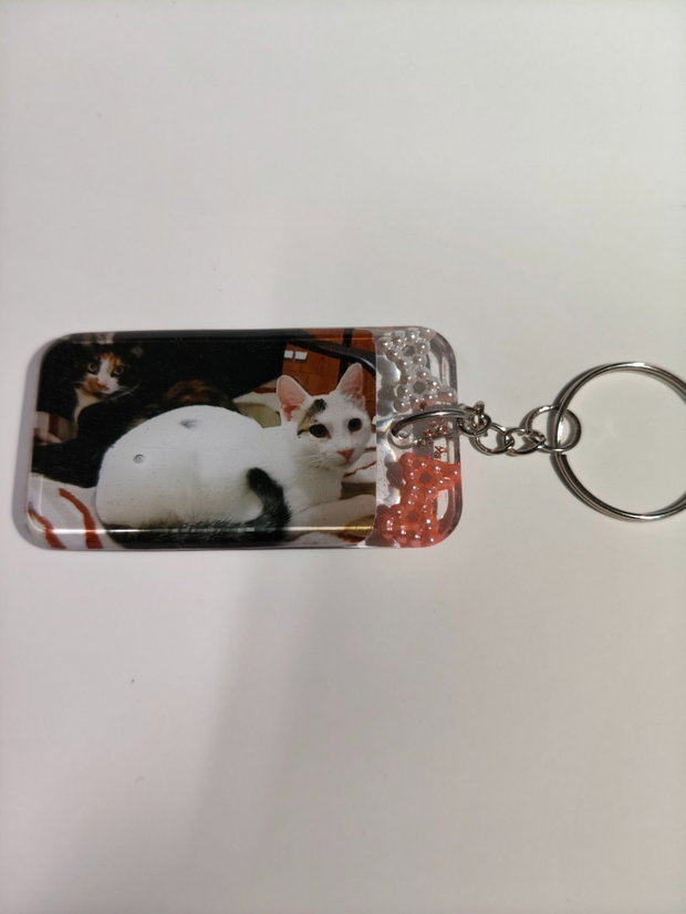 Brelocuri handmade din rășină