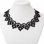 Colier handmade din dantelă frivolite, mătase neagră și mărgele Preciosa Ornela  Eleganță în negru