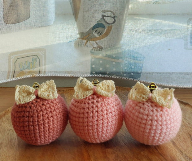 Glob croşetat Pink