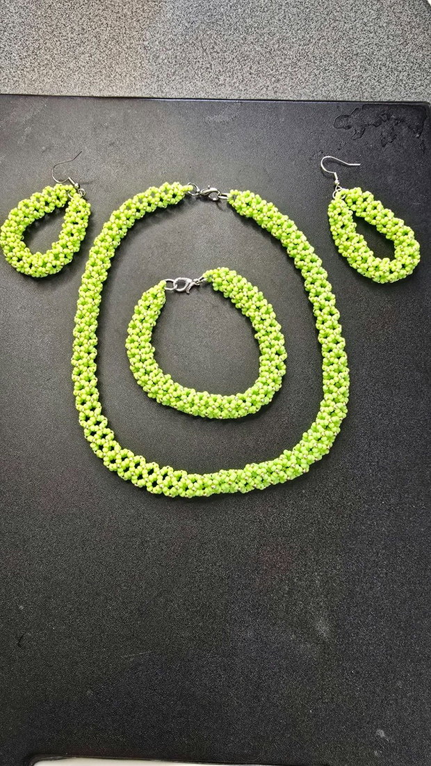 Set de bijuterii handmade Lime Glow  Verde și Auriu
