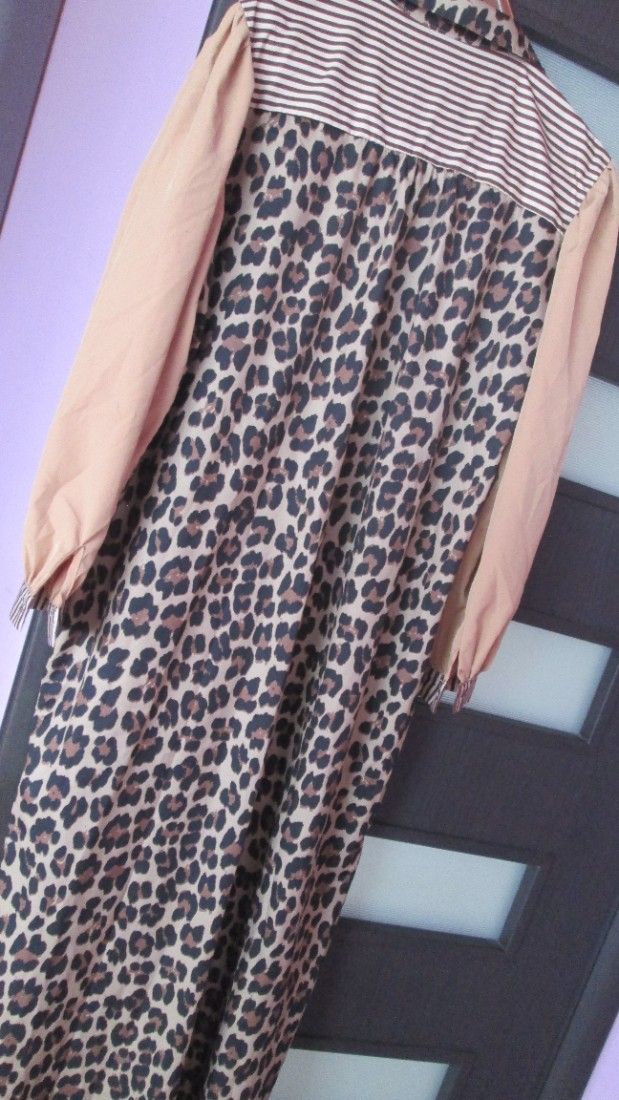rochie lunga interesanta L