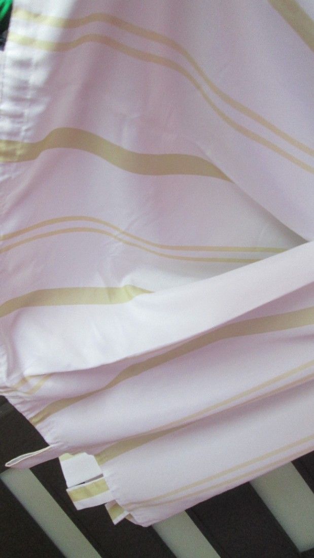 2 draperii albe elegante
