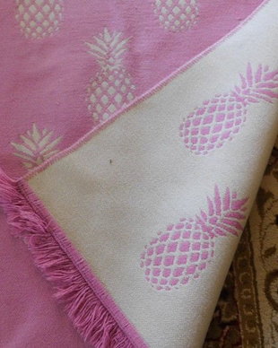 Covor cu 2 fete,     bumbac cu  poliester   115 x 195 cm lungime
