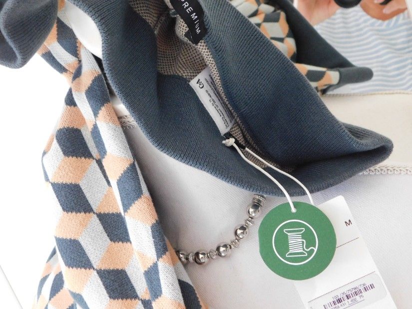 C& A Premium , pantaloni  noi  ,  moderni,