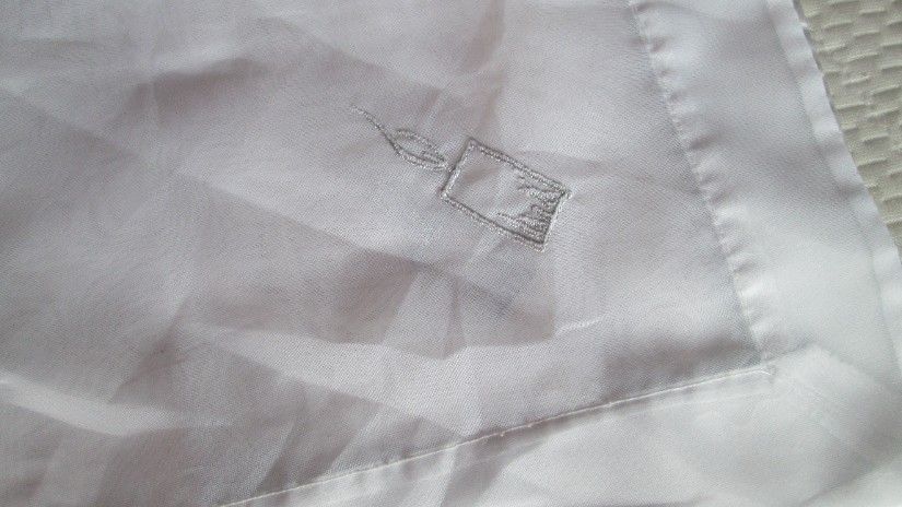 fata de masa mica eleganta