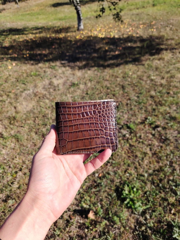 Portofel din piele naturală, lucrat manual, textură crocodil