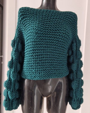 Pulover damă handmade verde, cu mâneci bufante  tricotat manual